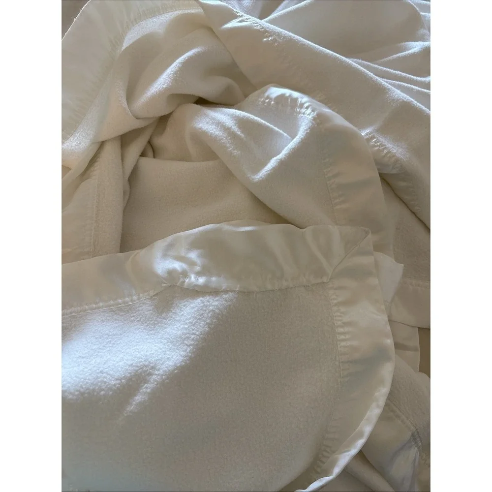Cozy Earth Queen Bamboo oversize KING  Size Blanket White Natural‎ LOOK - Picture 8 of 11